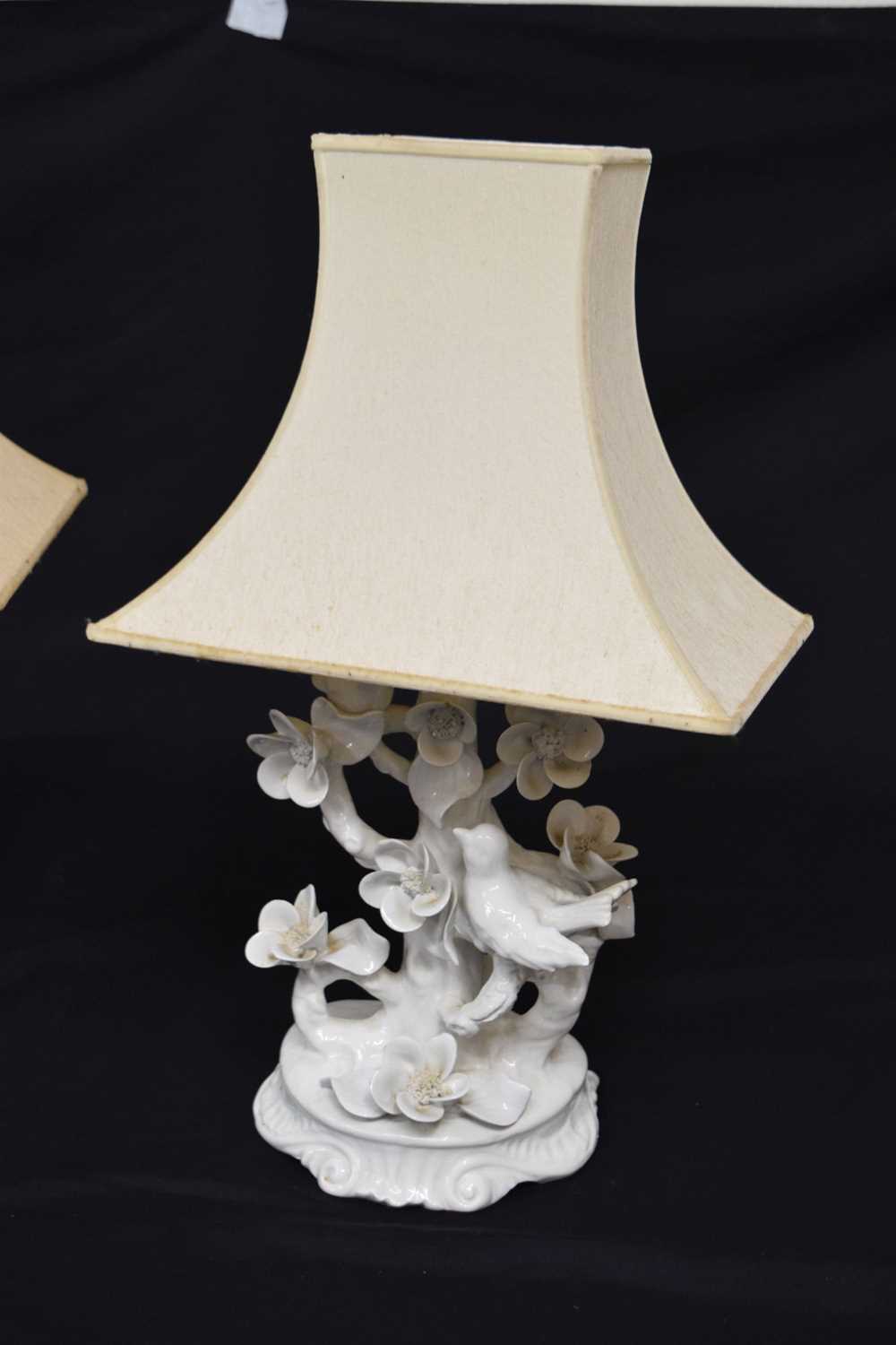 Pair of Italian porcelain bird table lamps - Image 3 of 10