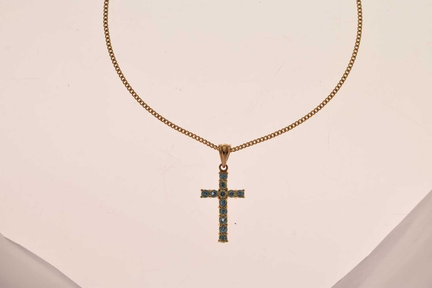 Blue topaz 9ct gold cross pendant necklace - Image 6 of 6