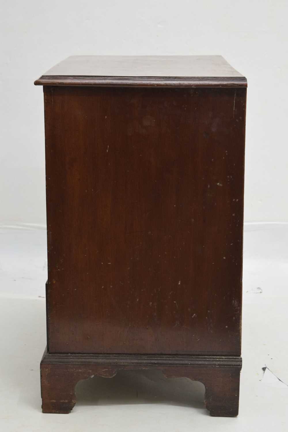 18th century mahogany chest of drawers - Image 9 of 9