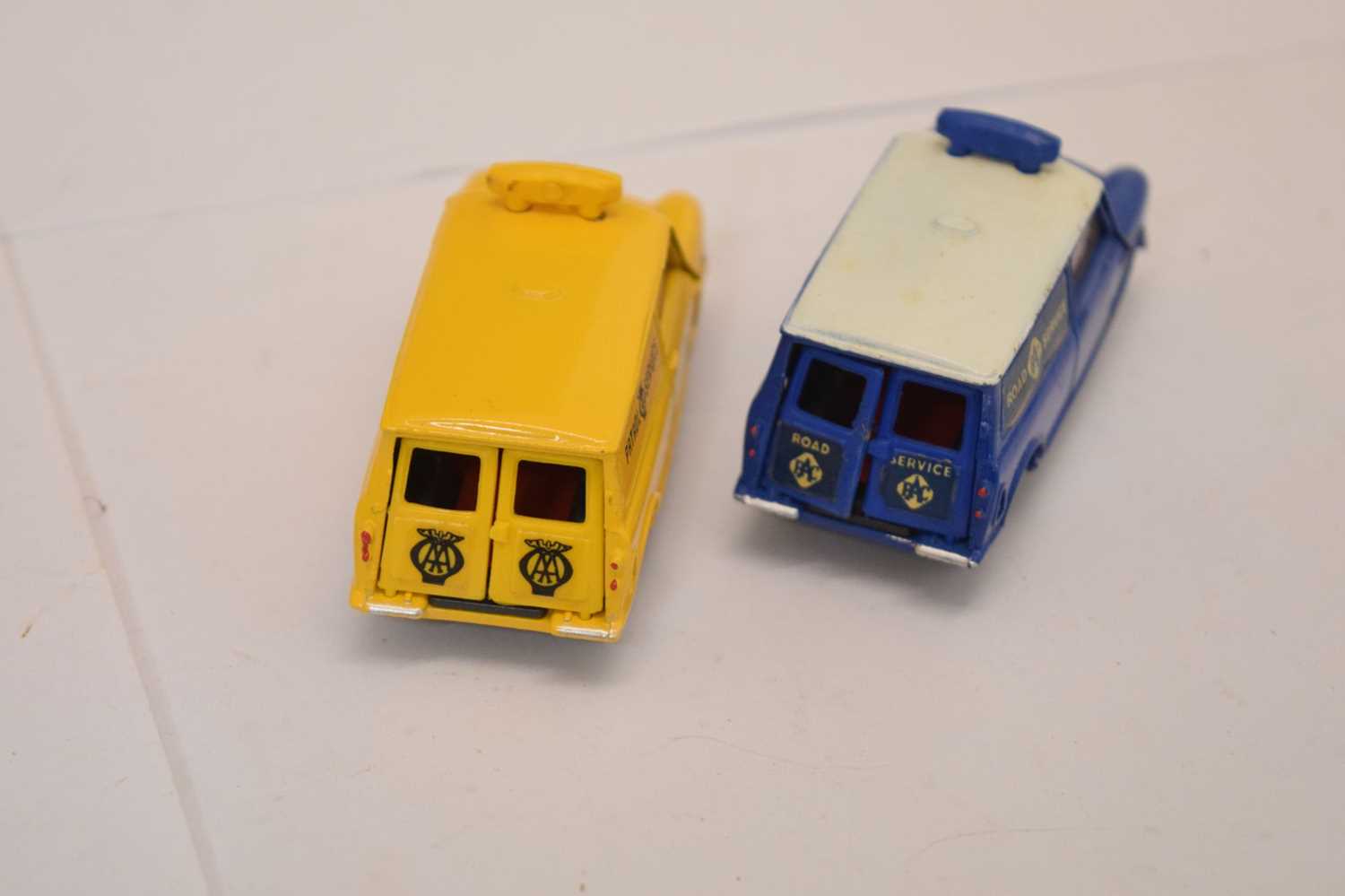 Dinky Toys - Two boxed diecast model vehicles - Image 9 of 9