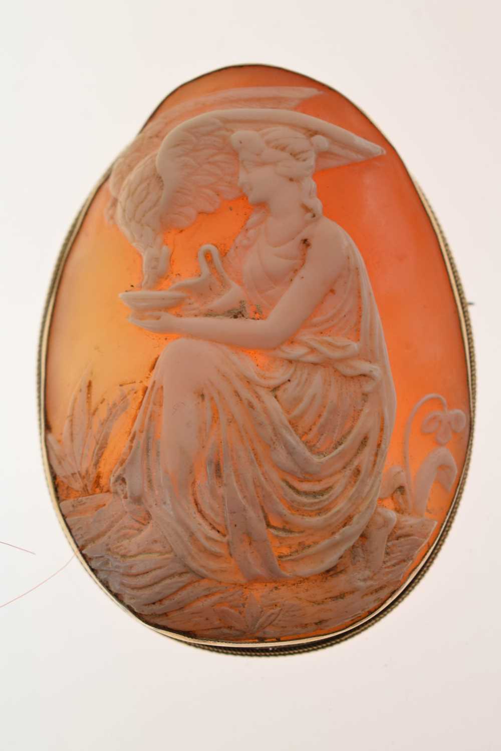 Large 9ct gold shell cameo brooch - Image 6 of 8