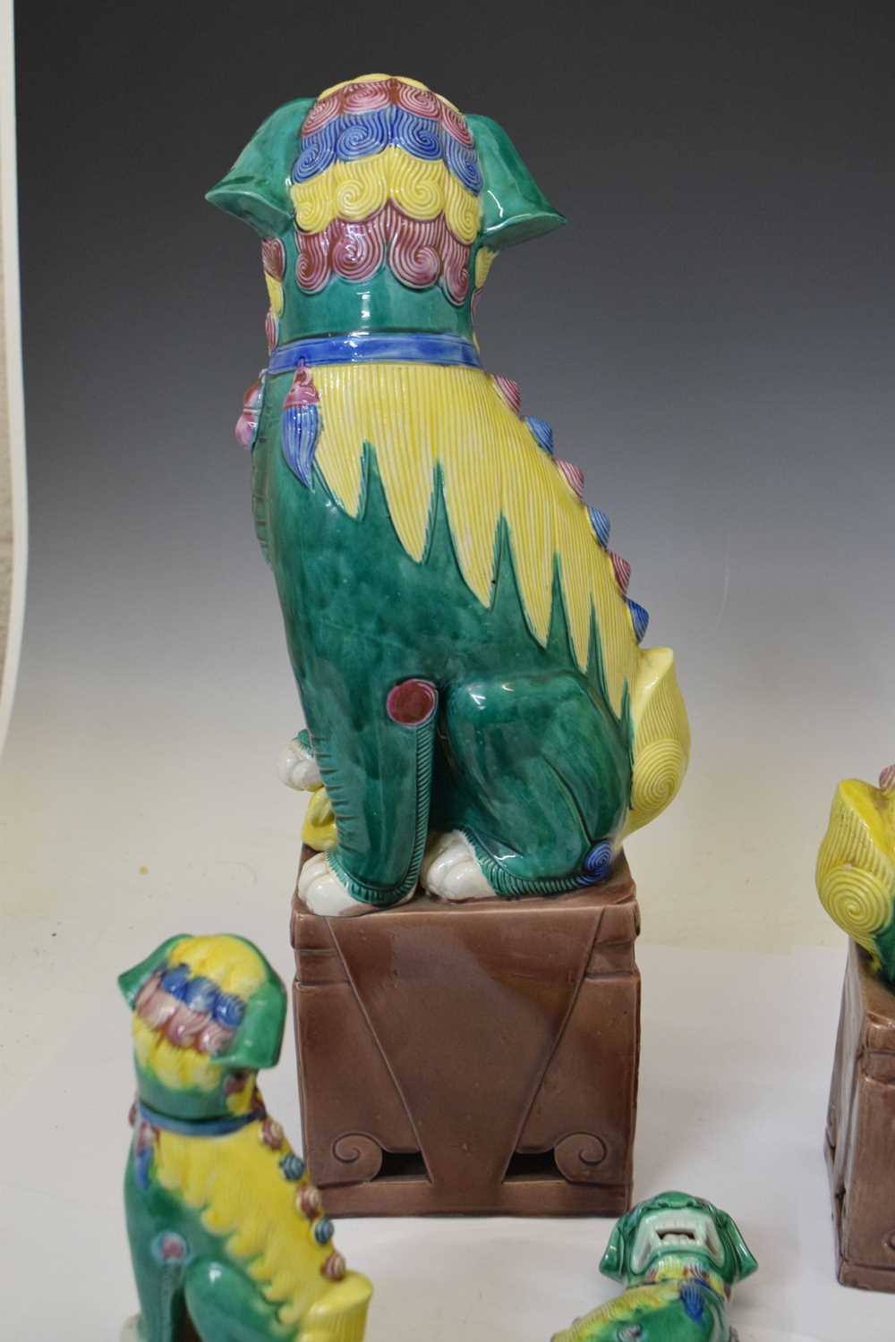 Collection of Chinese ceramic Dog of Foo figures - Image 13 of 15