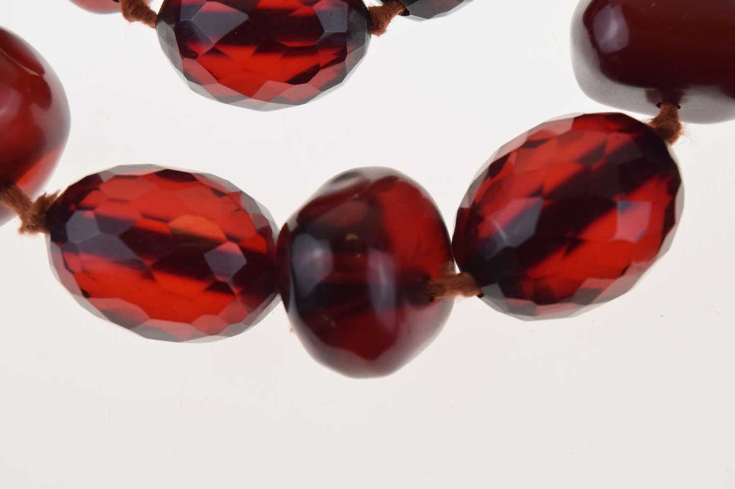 Cherry amber-style bead necklace - Image 5 of 7