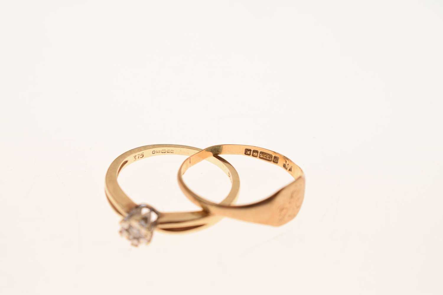 9ct gold illusion set diamond ring - Image 5 of 6