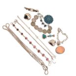 Assorted silver and white metal jewellery