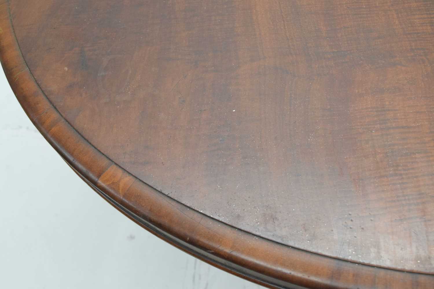 Victorian mahogany centre table - Image 3 of 11