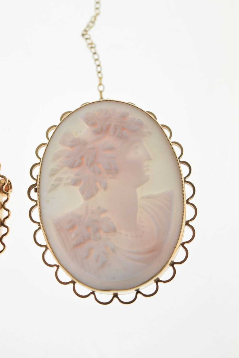 Two mid 20th century 9ct gold cameo brooches - Image 3 of 8