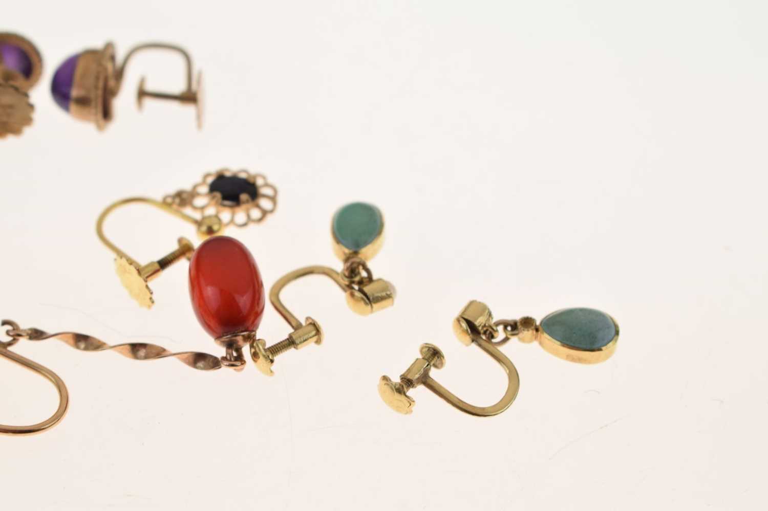 Three pairs of earrings including a pair of 'cherry amber' earrings - Image 7 of 8