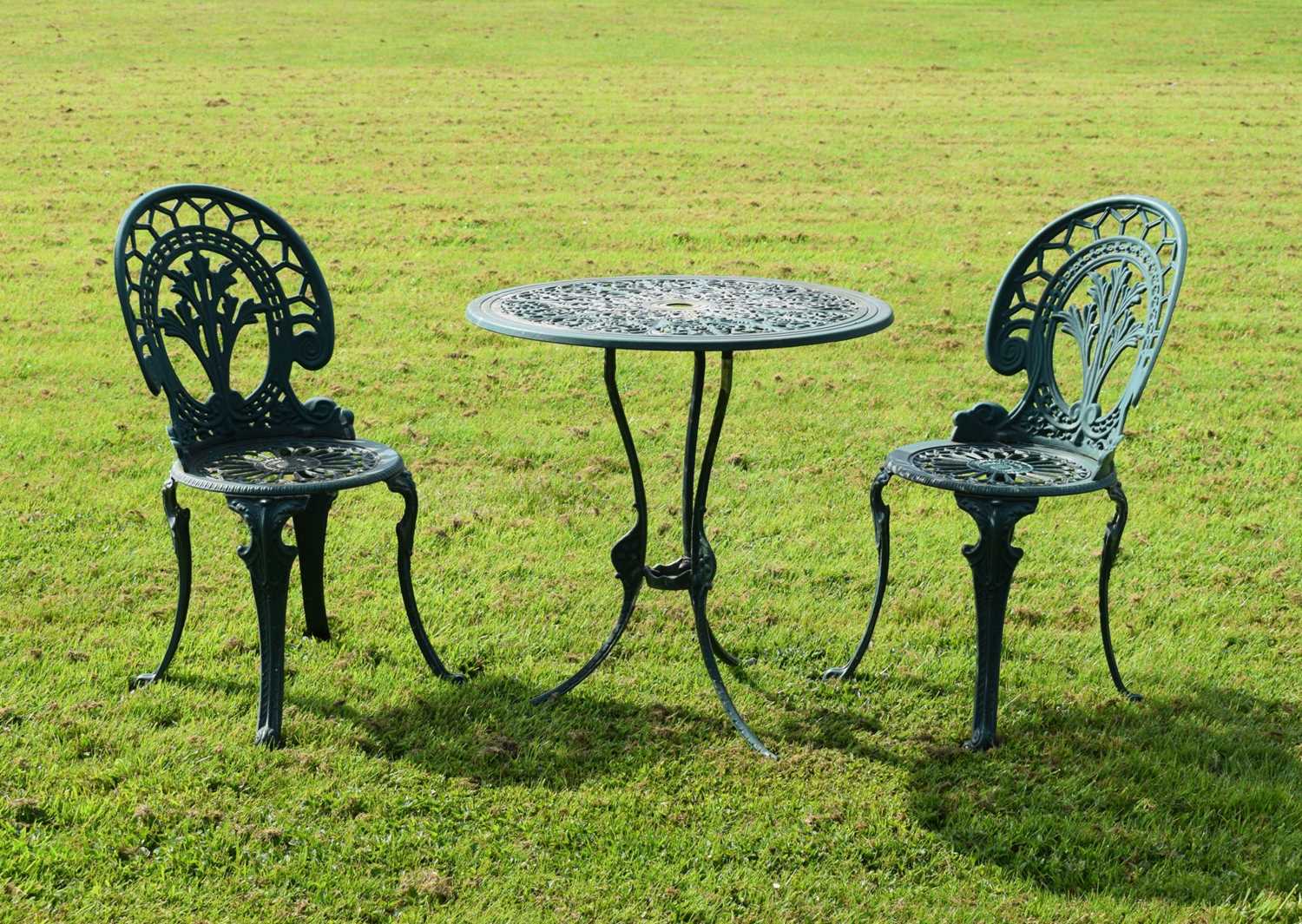 Three-piece aluminium patio set