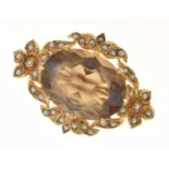 Smoky quartz and pearl 9ct gold brooch