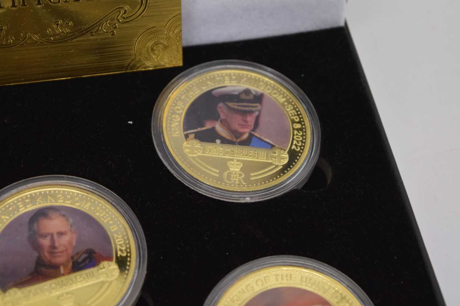 Gold-plated limited edition five-coin set commemorating Charles III - Image 6 of 7