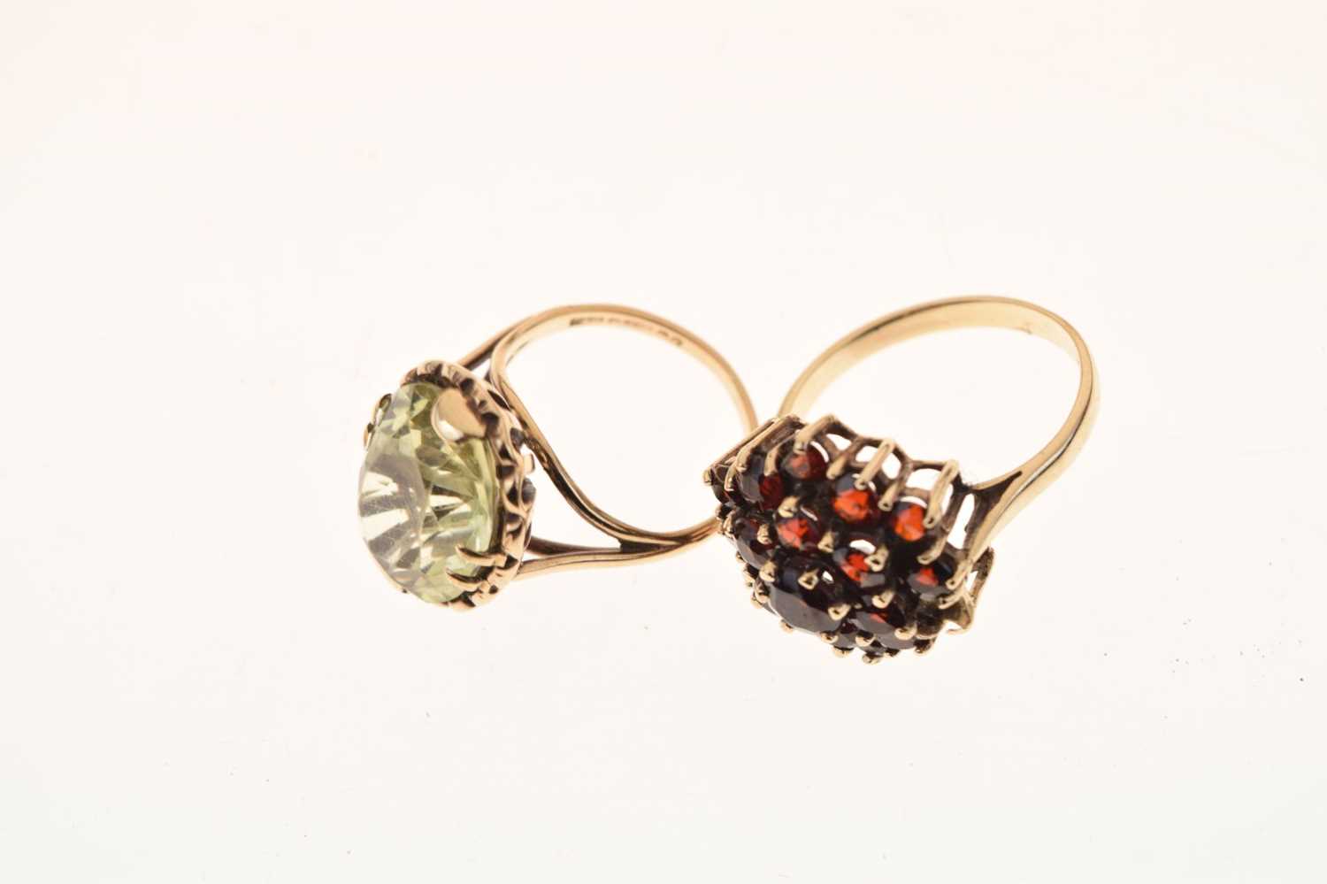 Two 1970s period dress rings - Image 2 of 9