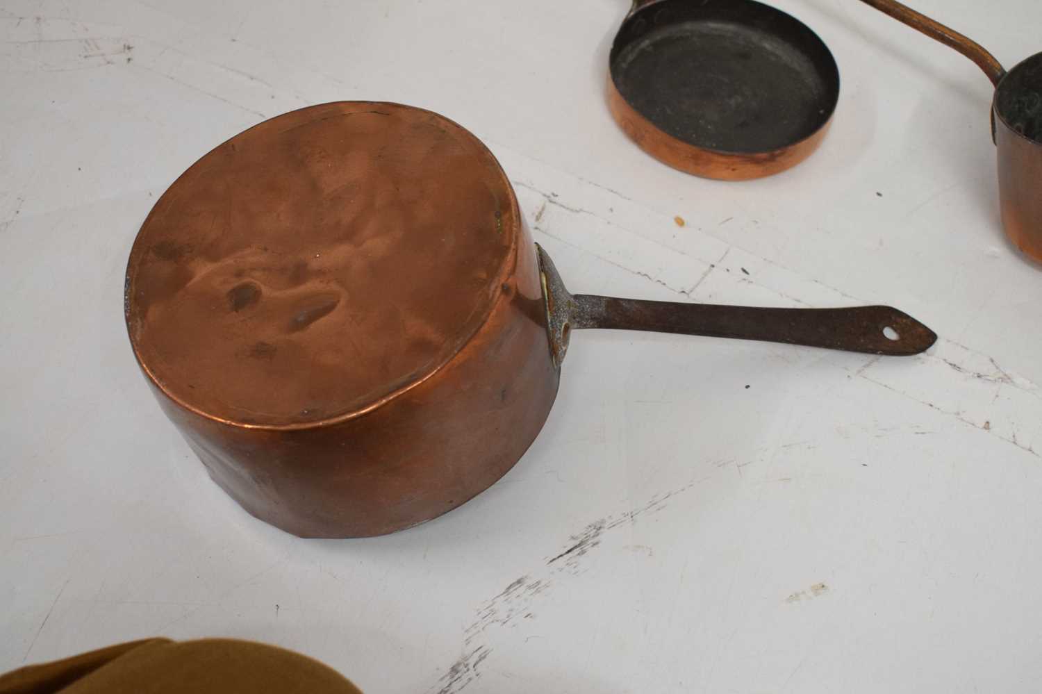 Gilt metal doorstop and three copper pans - Image 7 of 12