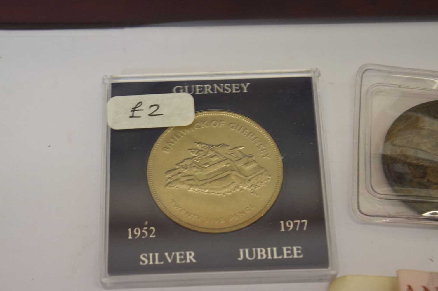 Quantity of GB presentation coins, to include Victorian silver crown, etc - Image 9 of 11