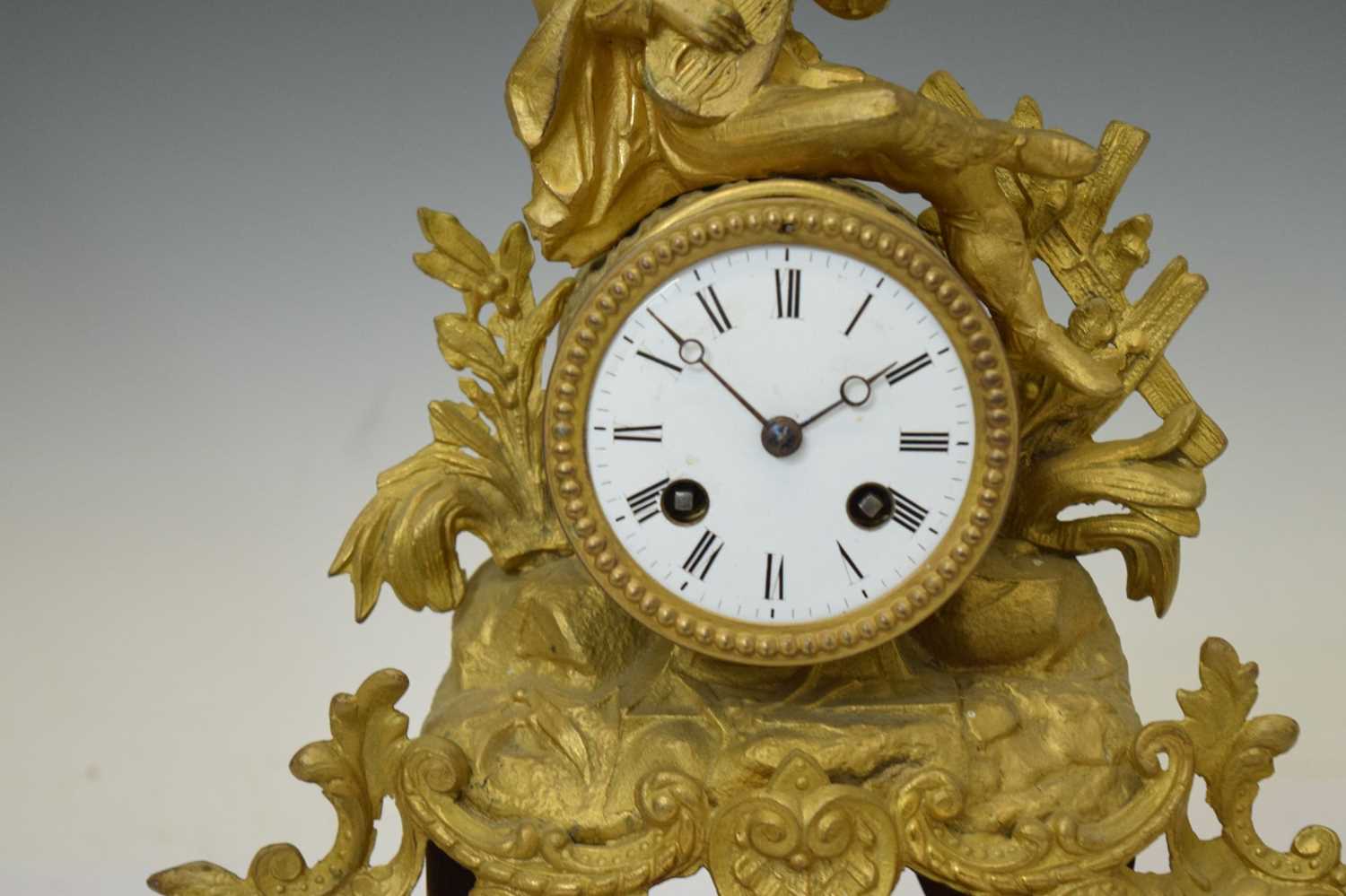 French gilt spelter mantel clock - Image 3 of 9