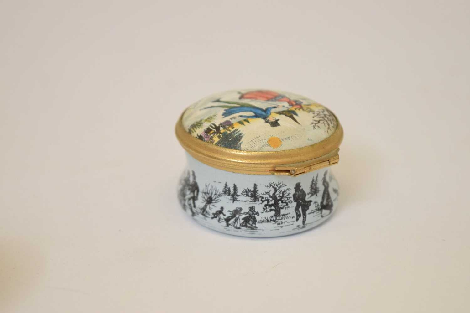 Group of Halcyon Days and other enamel boxes - Image 7 of 12