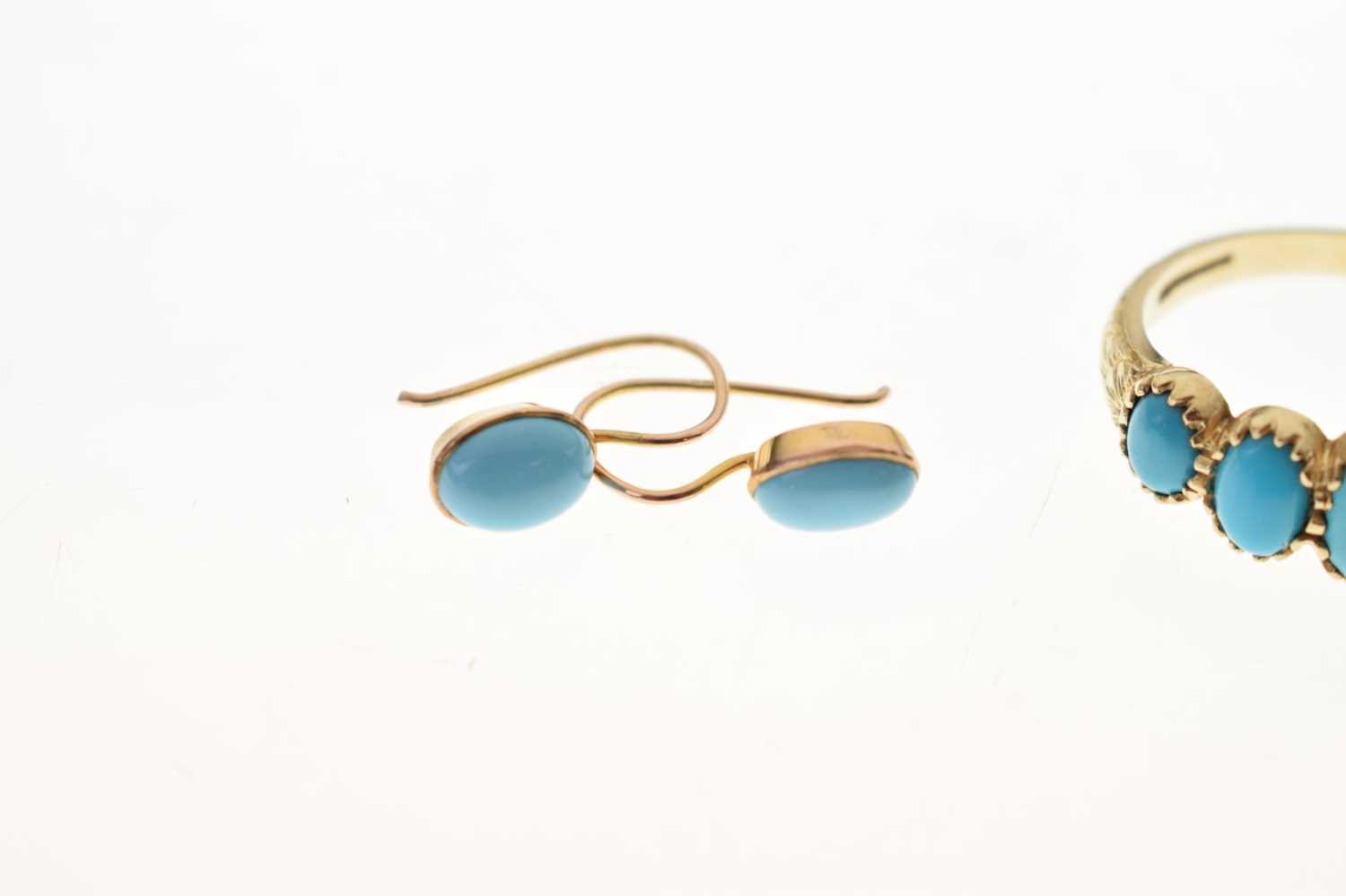 Turquoise five-stone 9ct gold ring and two pairs of turquoise earrings (3) - Image 2 of 9