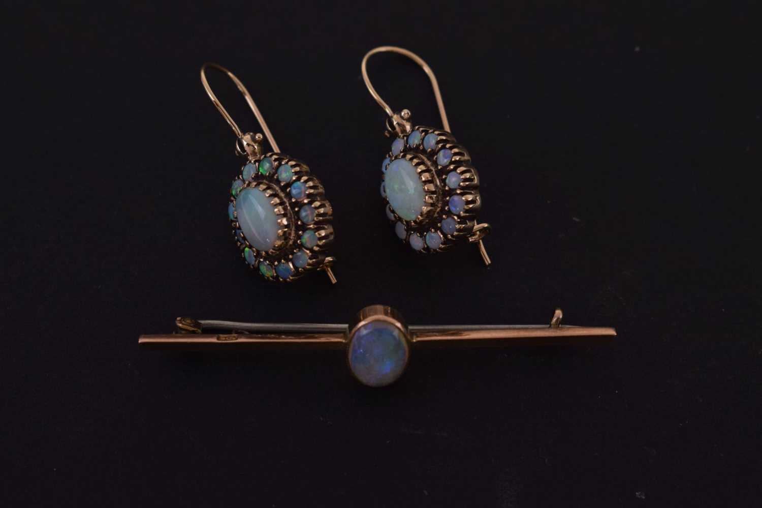 Pair of 9ct gold opal cluster earrings - Image 7 of 7