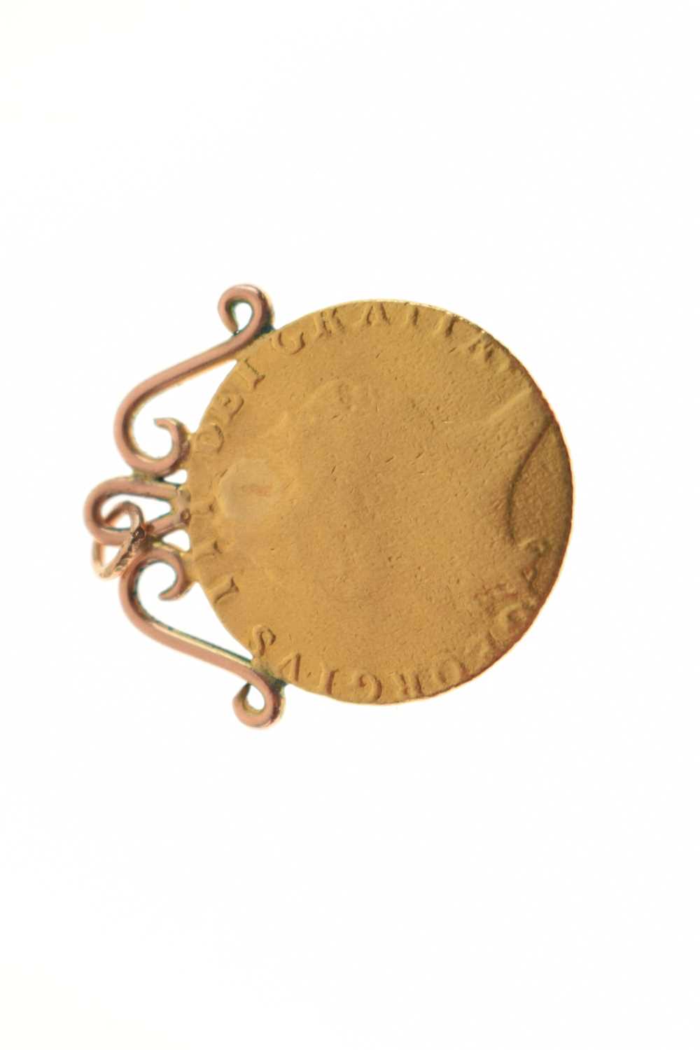 George III gold guinea, possibly 1794, with soldered suspension loop - Image 2 of 4