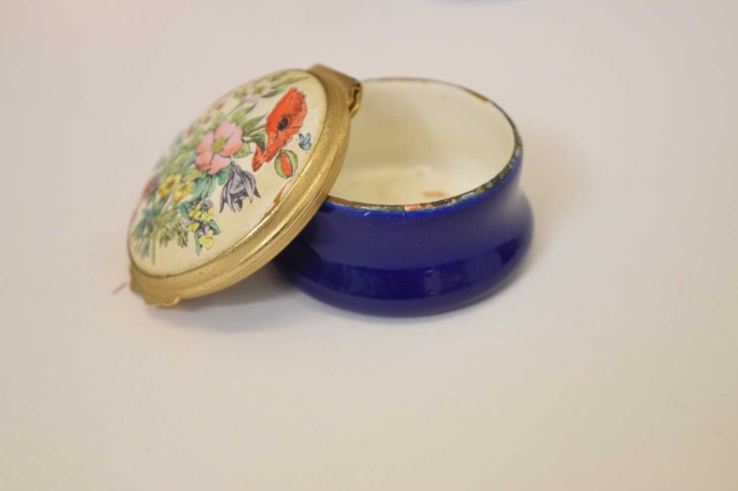 Group of Halcyon Days and other enamel boxes - Image 9 of 12