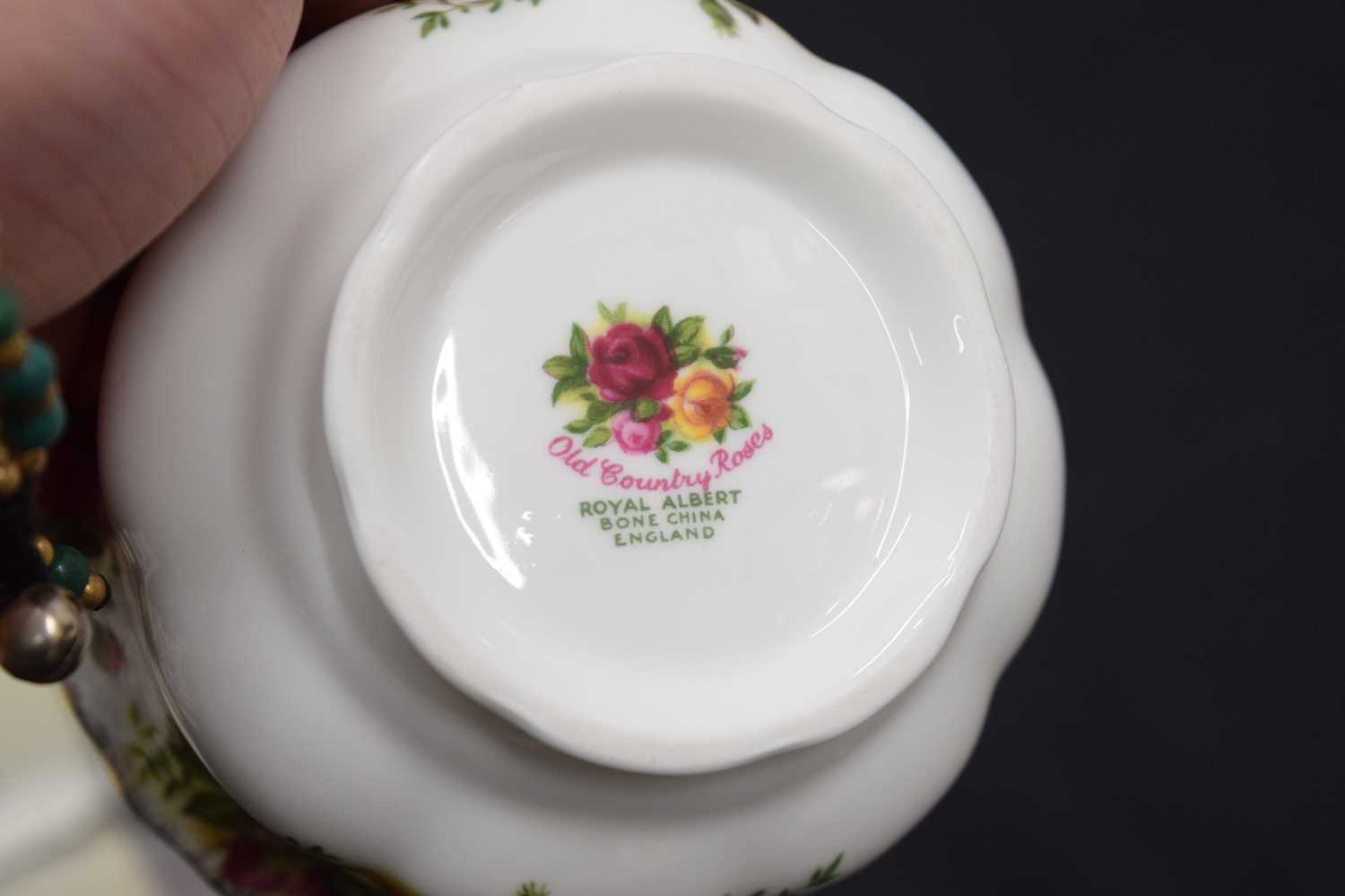 Collection of Royal Albert Old Country dinner and teawares - Image 13 of 14