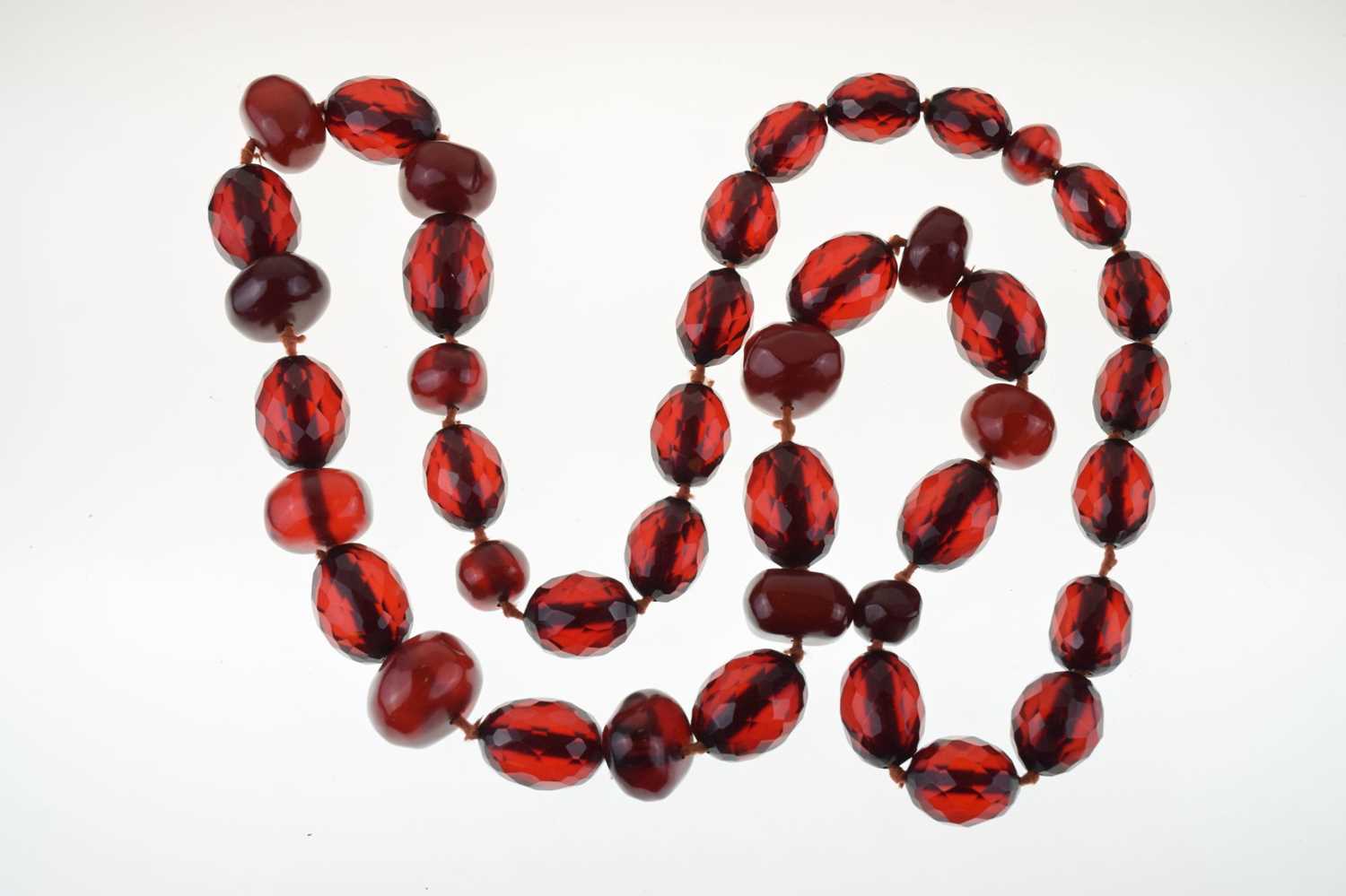 Cherry amber-style bead necklace - Image 7 of 7