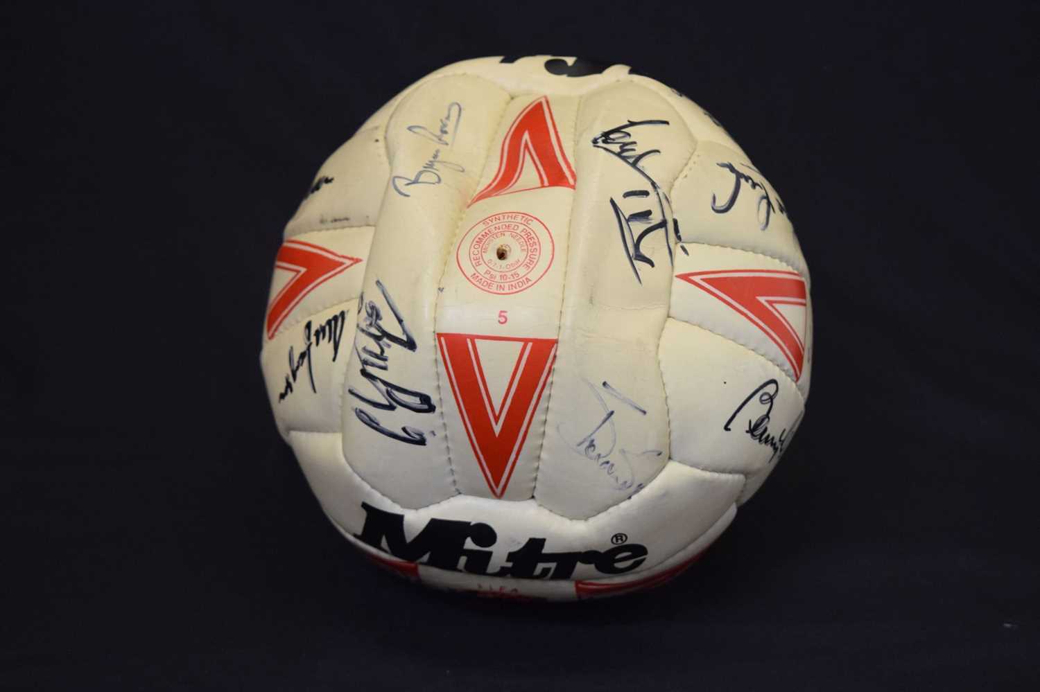 Manchester United autographed football - Bild 4 aus 7