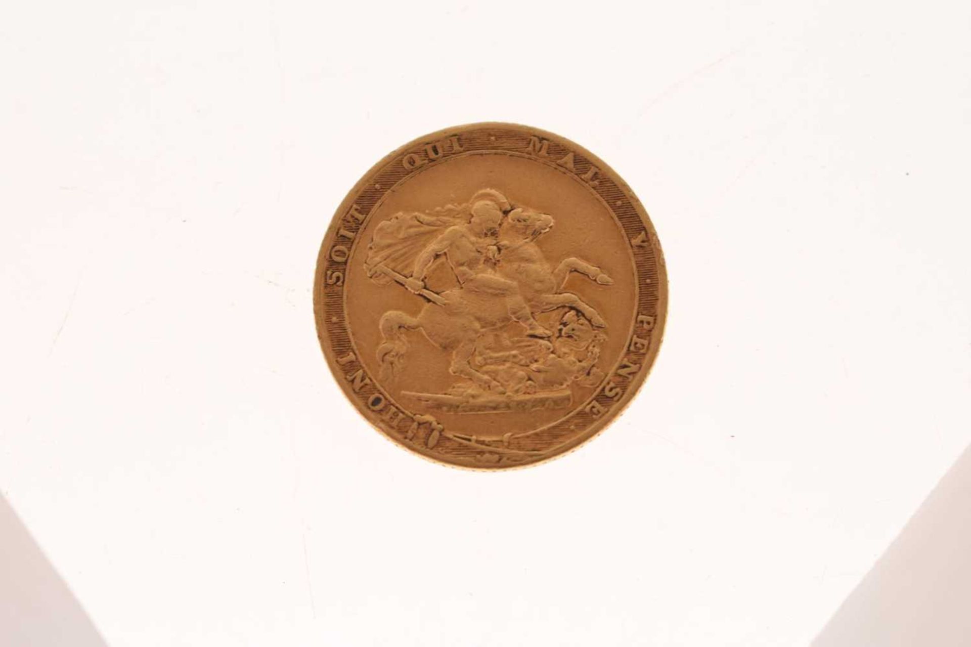 George III gold sovereign, 1818 - Image 2 of 5