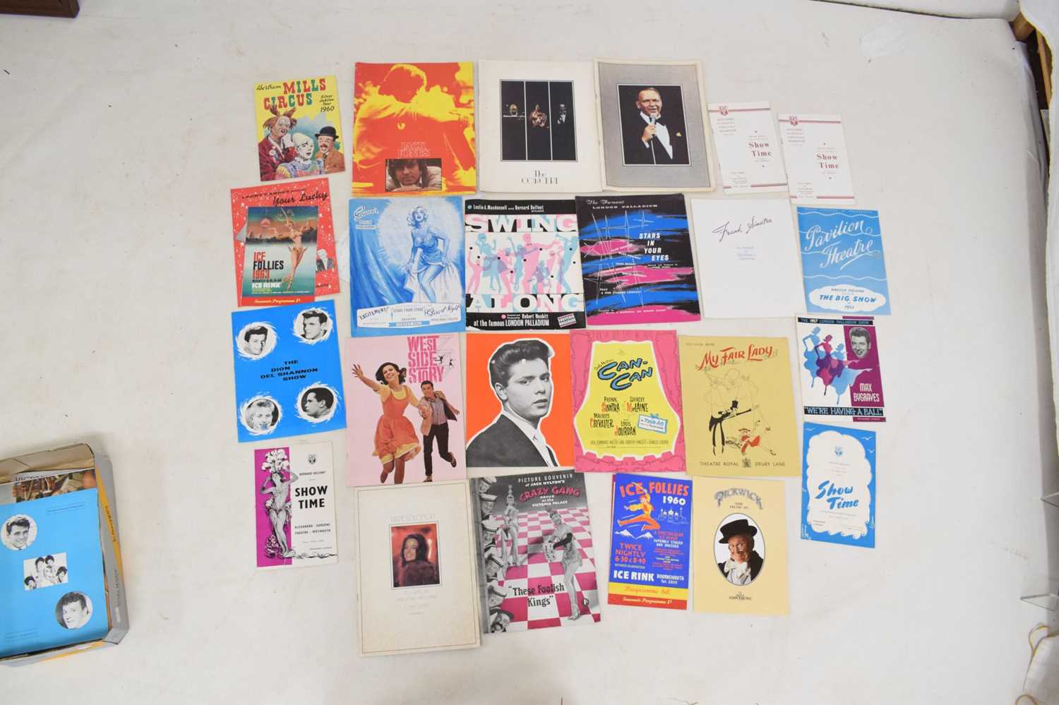 Collection of mainly 1950s / early 1960s music, theatre programs, and movie ephemera - Image 9 of 9