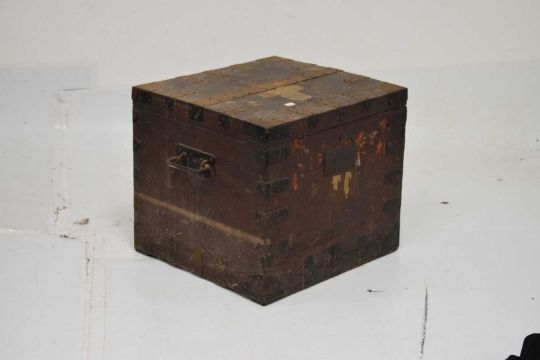 19th century iron bound silver chest bearing a brass plaque for F. Eyre - Image 7 of 10