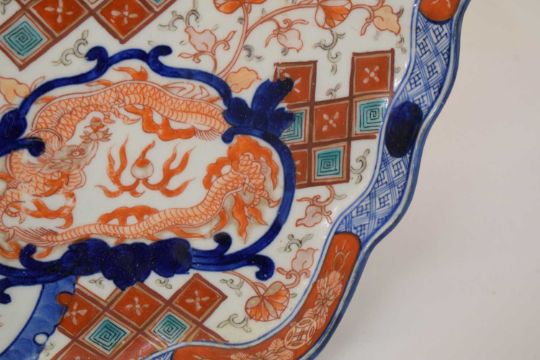 Japanese Imari porcelain lobed tray - Image 4 of 8