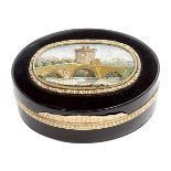 Lacquer, yellow gold and micromosaic snuffbox