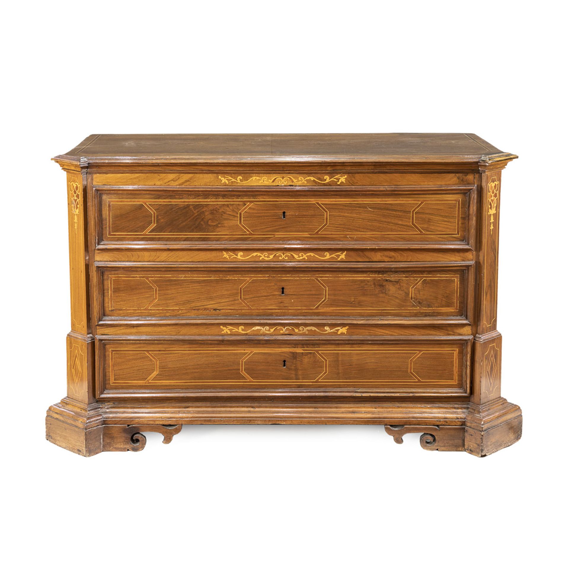 Walnut chest of drawers