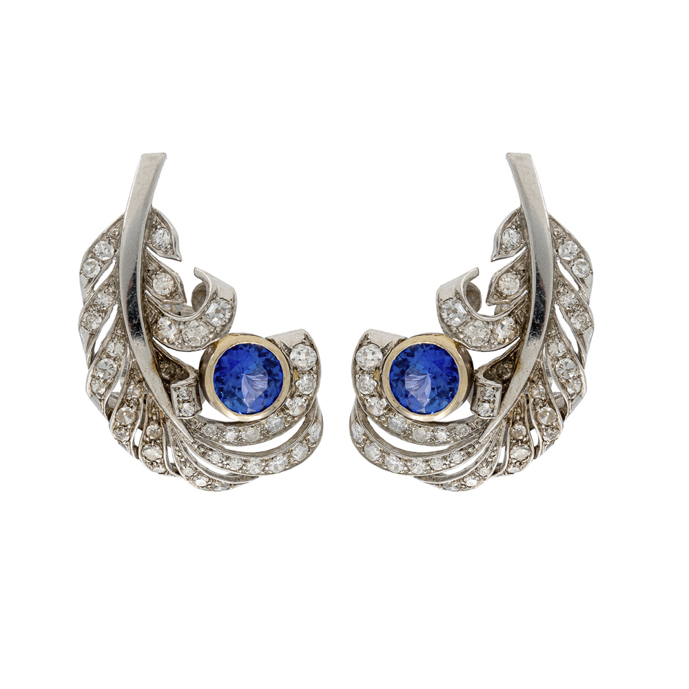 Platinum tanzanite and diamonds lobe earrings