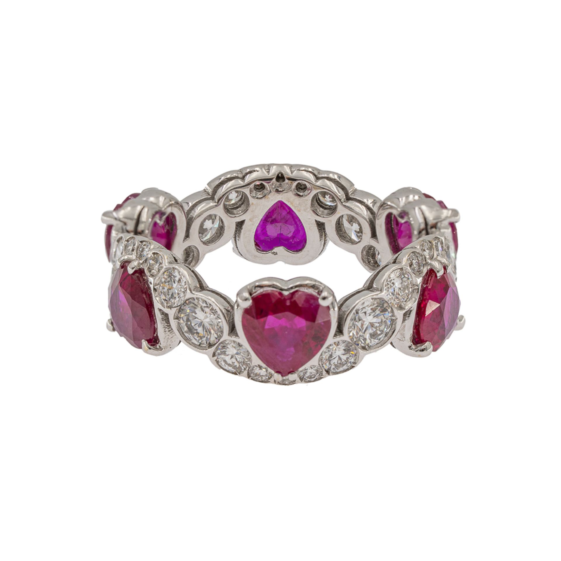18kt white gold with heart-shaped rubies and diamonds ring