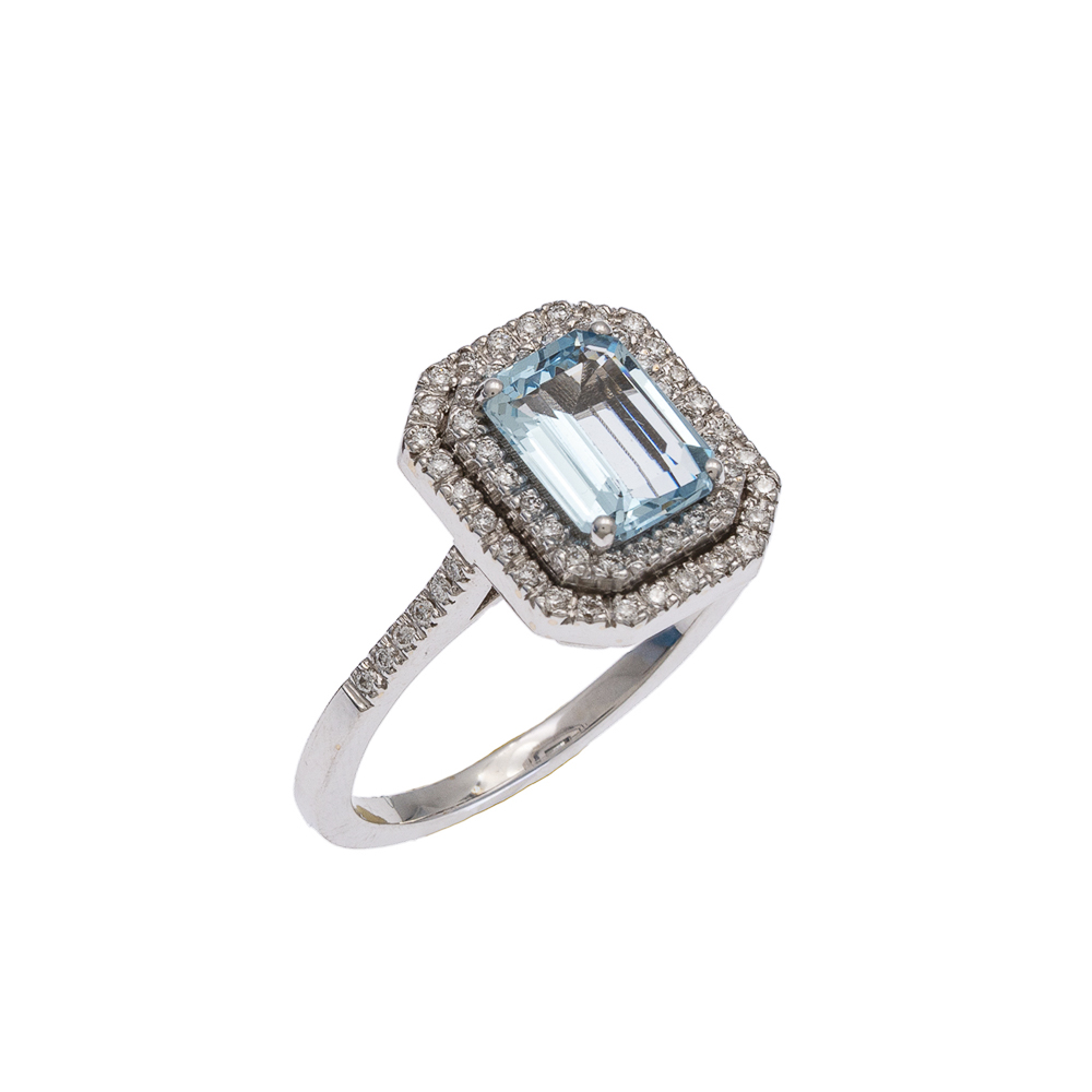 18kt white gold aquamarine and diamond ring