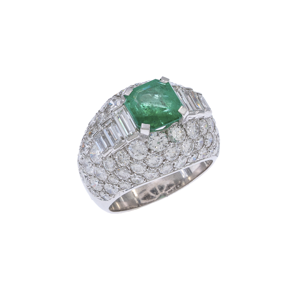 18kt white gold with natural Columbian emerald trumpet ring