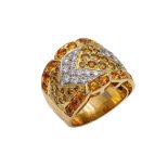 18kt yellow gold with natural diamonds and yellow diamonds band ring