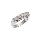 18kt white gold and five diamonds Rivière ring