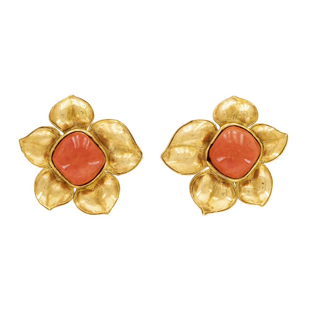 Pair of 18kt yellow gold floral motif brooches
