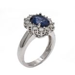 18kt white gold ring with natural Ceylon sapphire