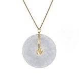 Jade and 18kt yellow gold pendant