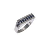 18kt white gold with sapphires and diamonds ring