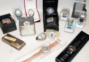 Collection of gents digital and dual display watches. 14 in lot, mostly boxed