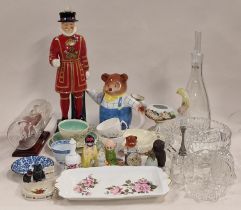 Collection of miscellaneous porcelain and glass items to include Susie Cooper, Carlton Ware, Crested