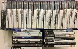 TRAY OF VARIOUS VIDEO GAME DISC’S. Found here we have a quantity of 47 games mainly for