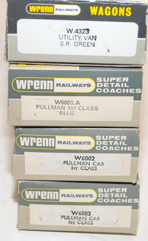 Wrenn Railways OO/HO rolling stock, W4323 Utility Van, W6005A Pullman Coach and 2 x W6002 Pullman - Image 2 of 2