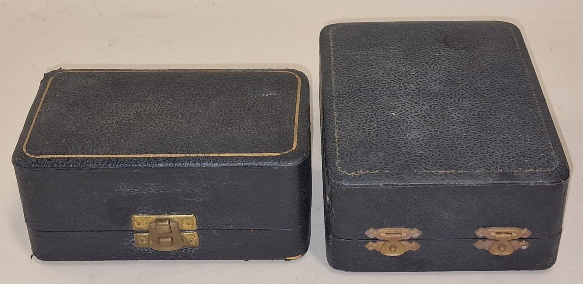 Pair of silver hallmarked napkin rings in fitted case Birmingham 1949 together with a silver - Image 4 of 4