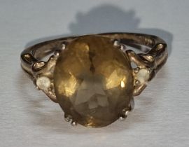 A vintage silver and smokey quartz ring Size N