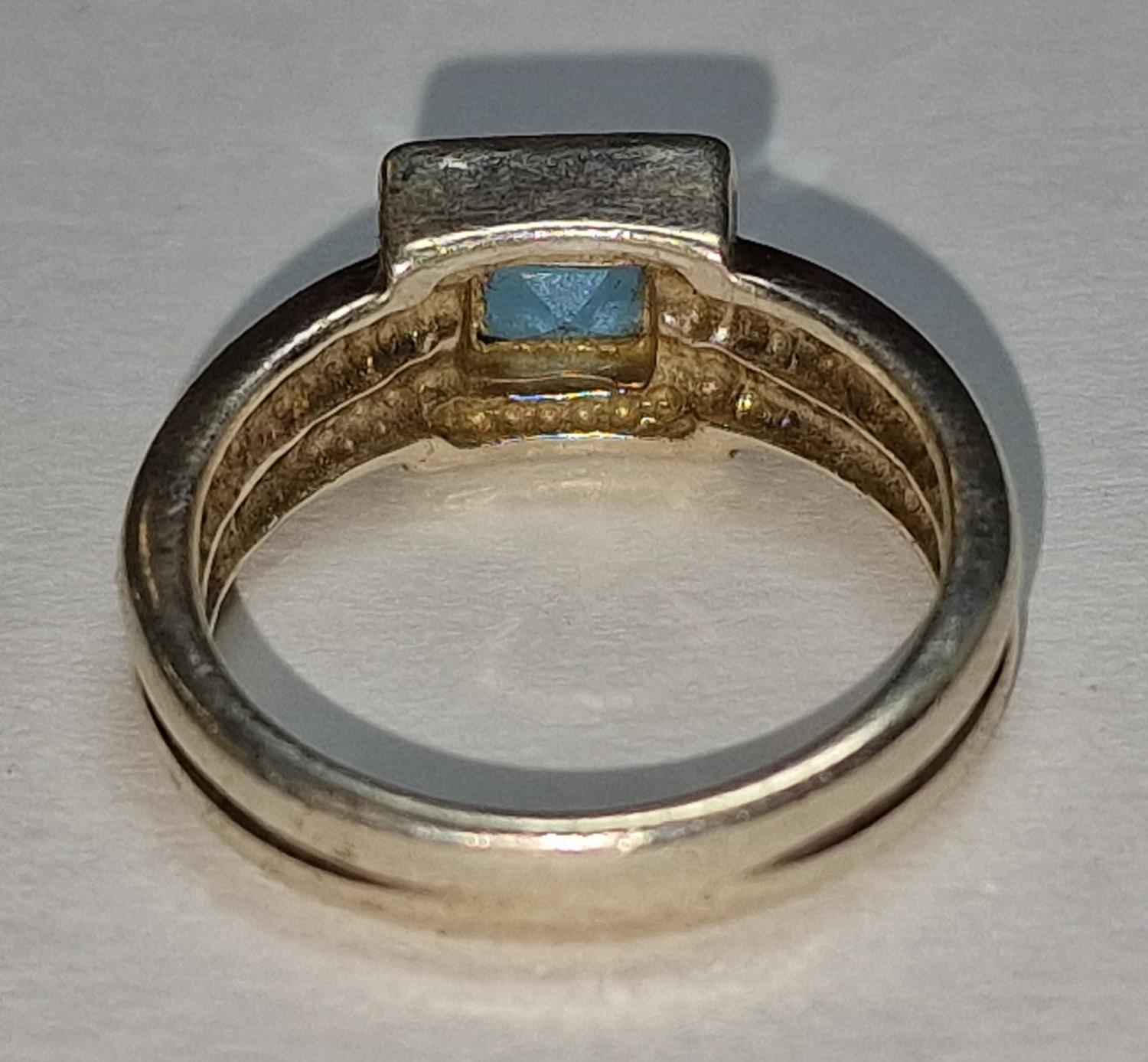 A 925 silver and square cut blue stone ring Size M - Image 3 of 3